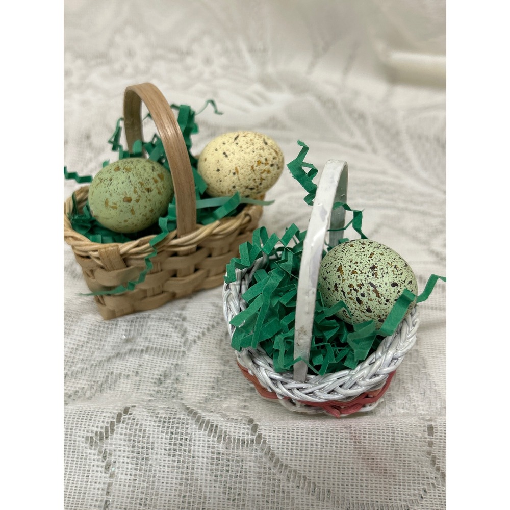 Miniature Easter Basket Set 2 Tiny Woven Baskets 3 Speckled Eggs Dollhouse Decor
